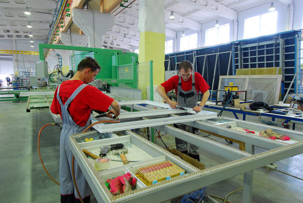 Фирма по остеклению балконов в Шатура и Московской области Шатура