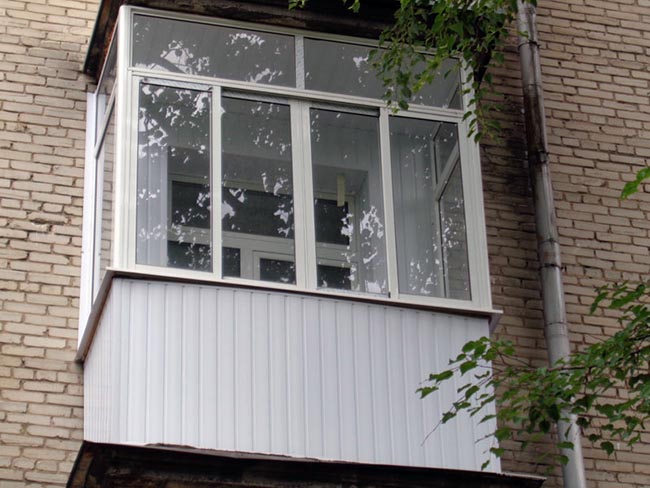 Остекление балкона в сталинке - сталинском доме Шатура